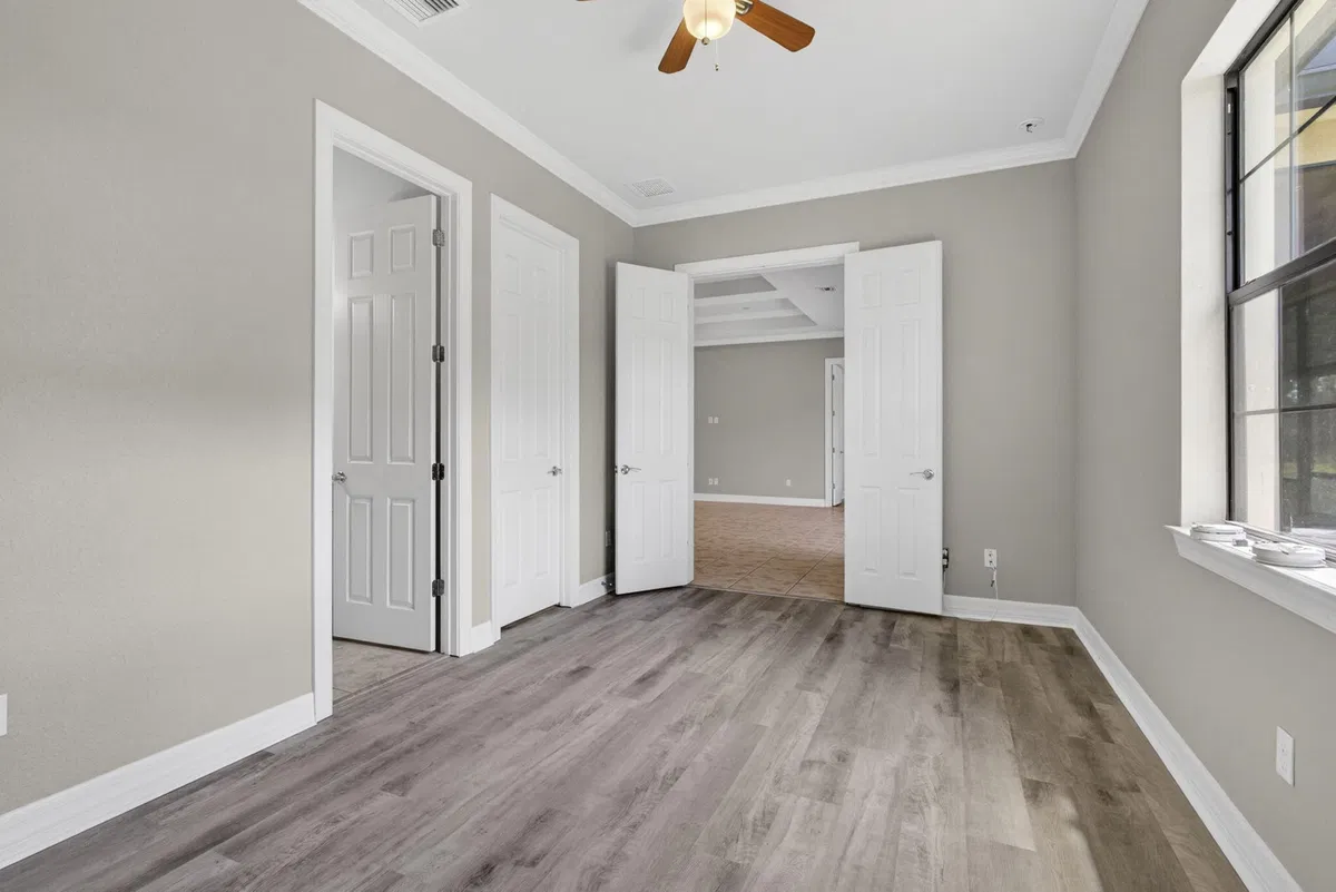 Residence photo 34