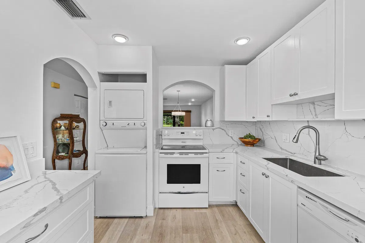 Boca Lago Country Club Homes Unit 28e