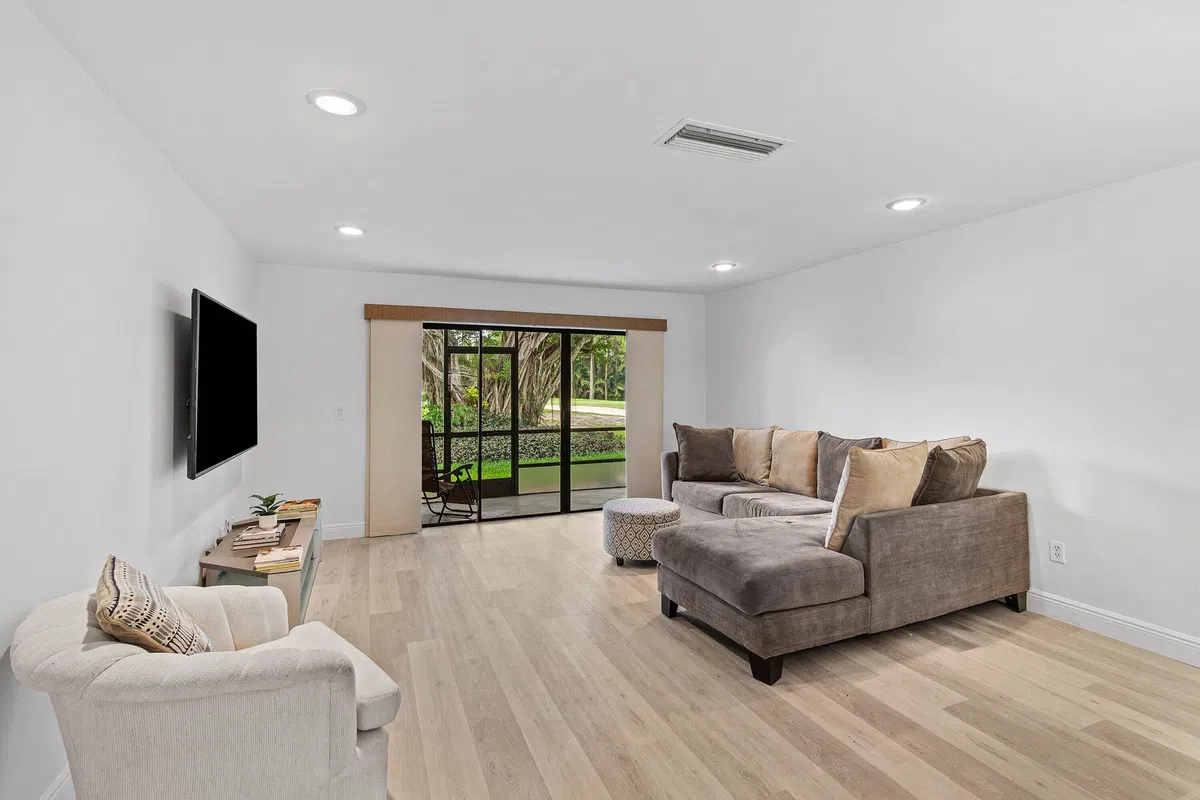 Boca Lago Country Club Homes Unit 28e photo 16