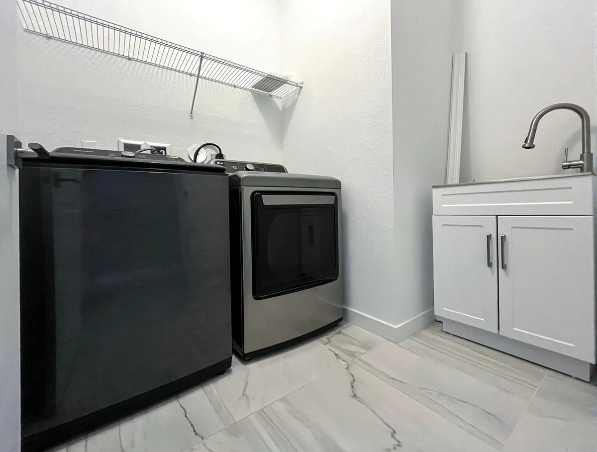 Residence photo 25
