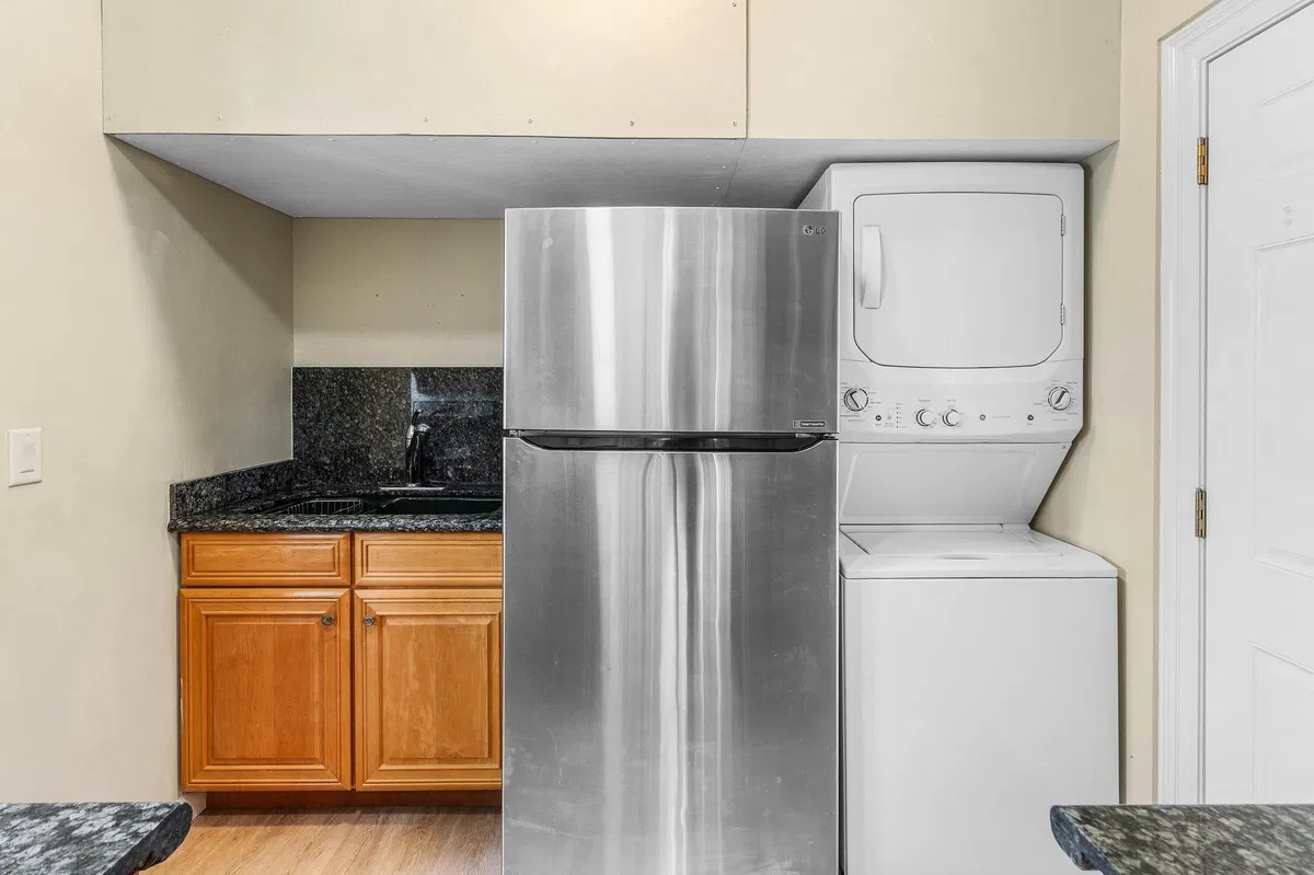 Residence photo 22