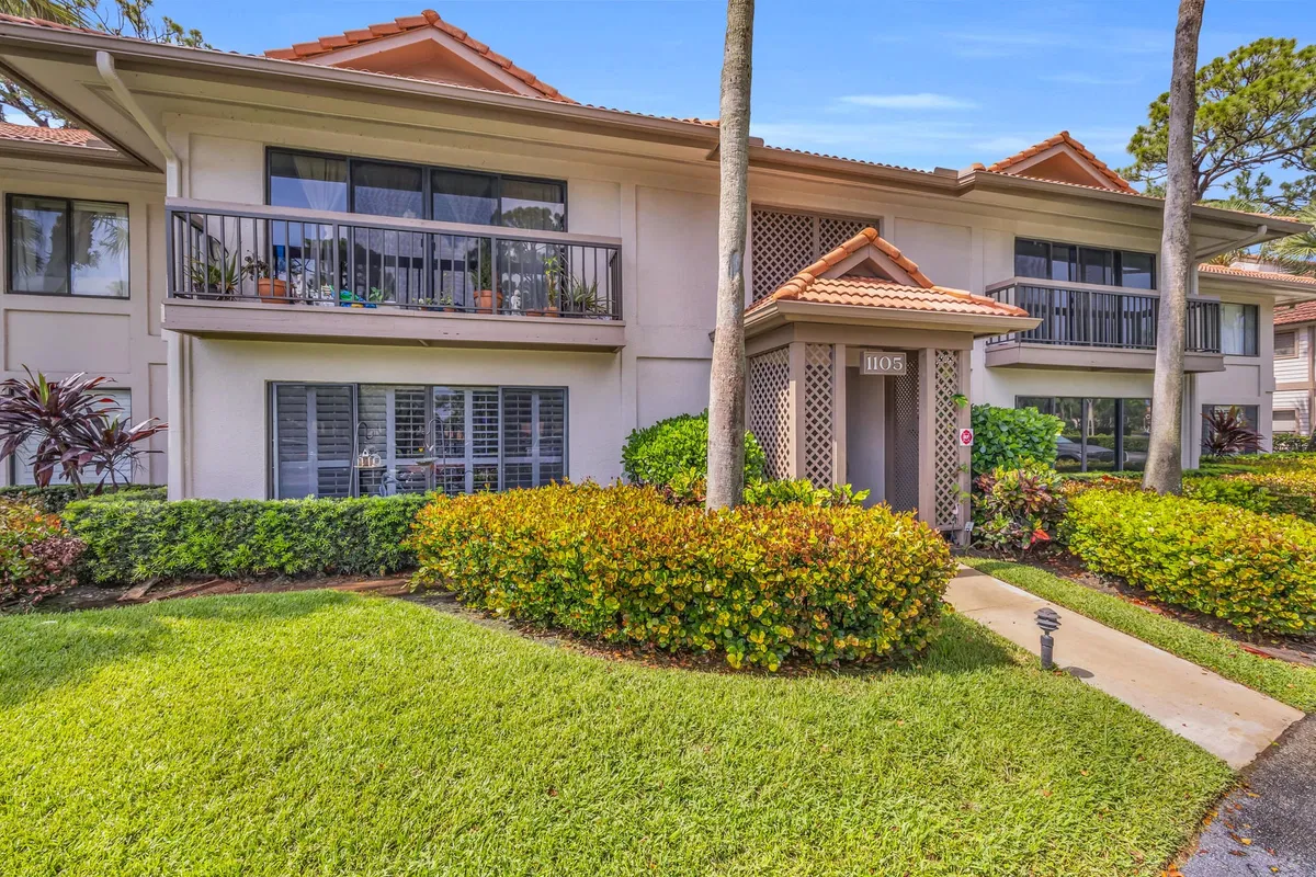 PGA National Palm Beach Gardens Unit 104