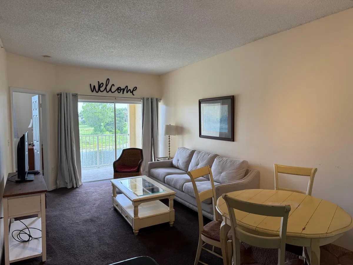 Unit 511 photo 4