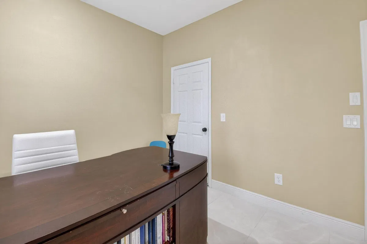 Residence photo 13