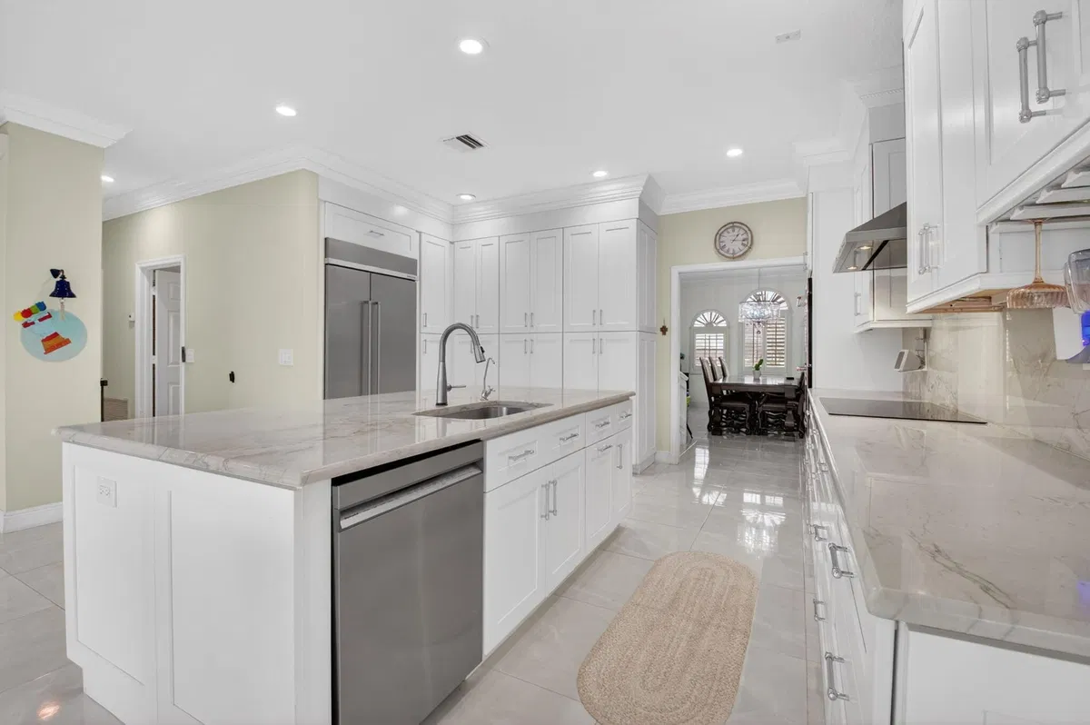 Residence photo 22