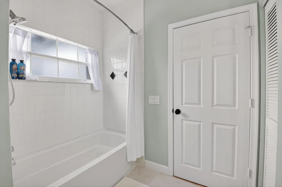 Residence photo 43