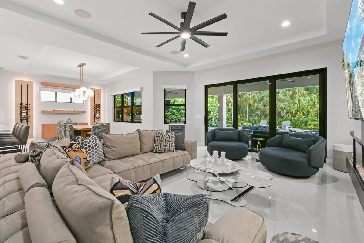Artistry Palm Beach Gardens Residence photo 13