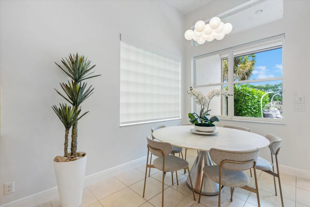 Mizner Country Club Residence photo 16