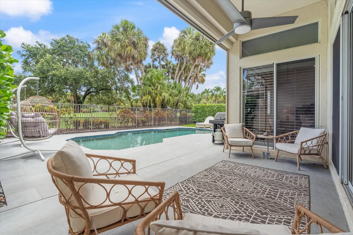 Mizner Country Club Residence photo 37