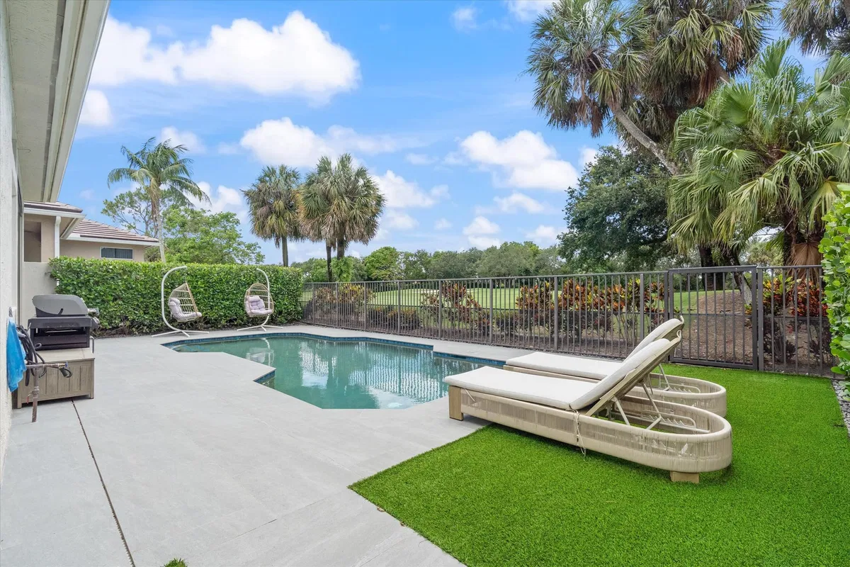 Mizner Country Club Residence photo 40