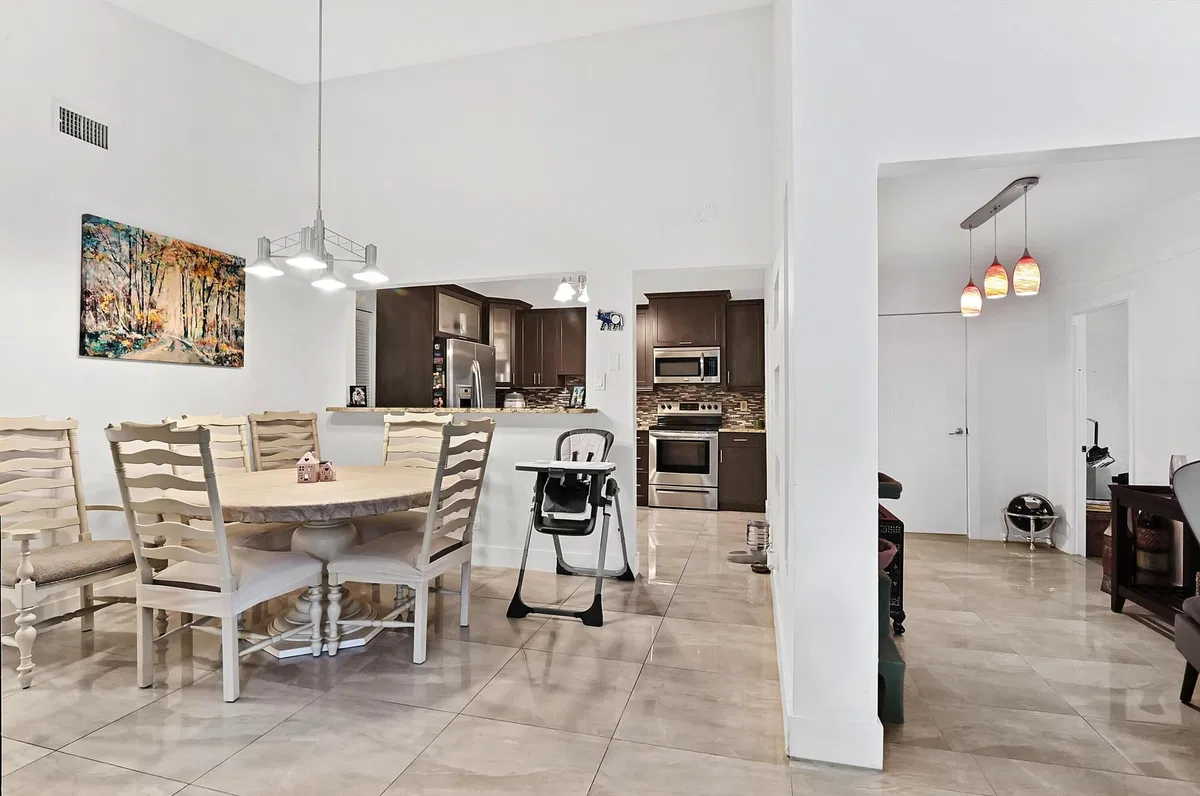 Residence photo 7