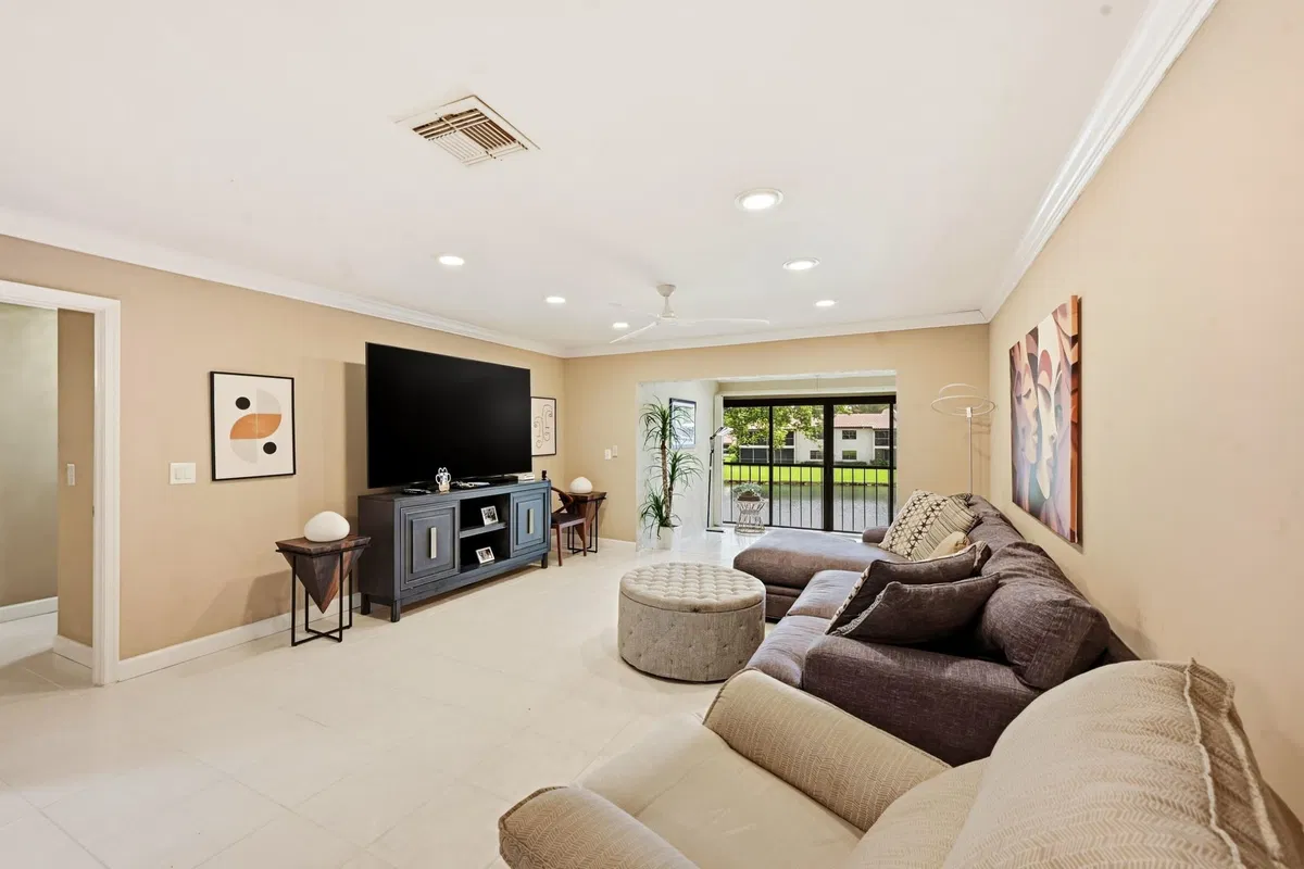 Boca Lago Country Club Homes Unit D photo 10