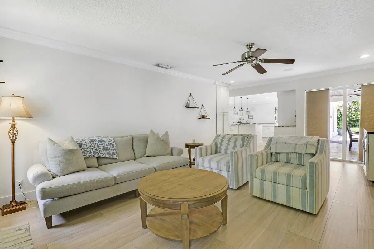  Residence photo 25