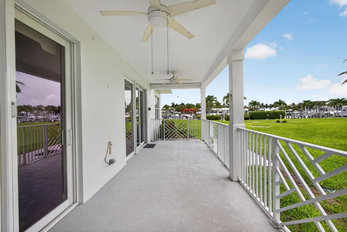 Residence photo 4