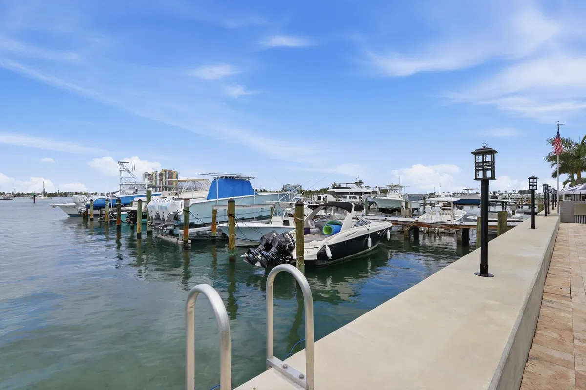 Singer Island Unit 206 photo 34