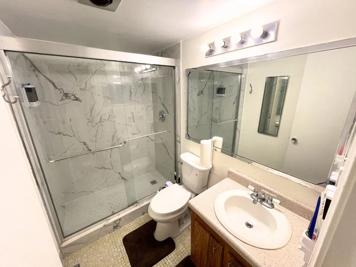  Unit 124 photo 10