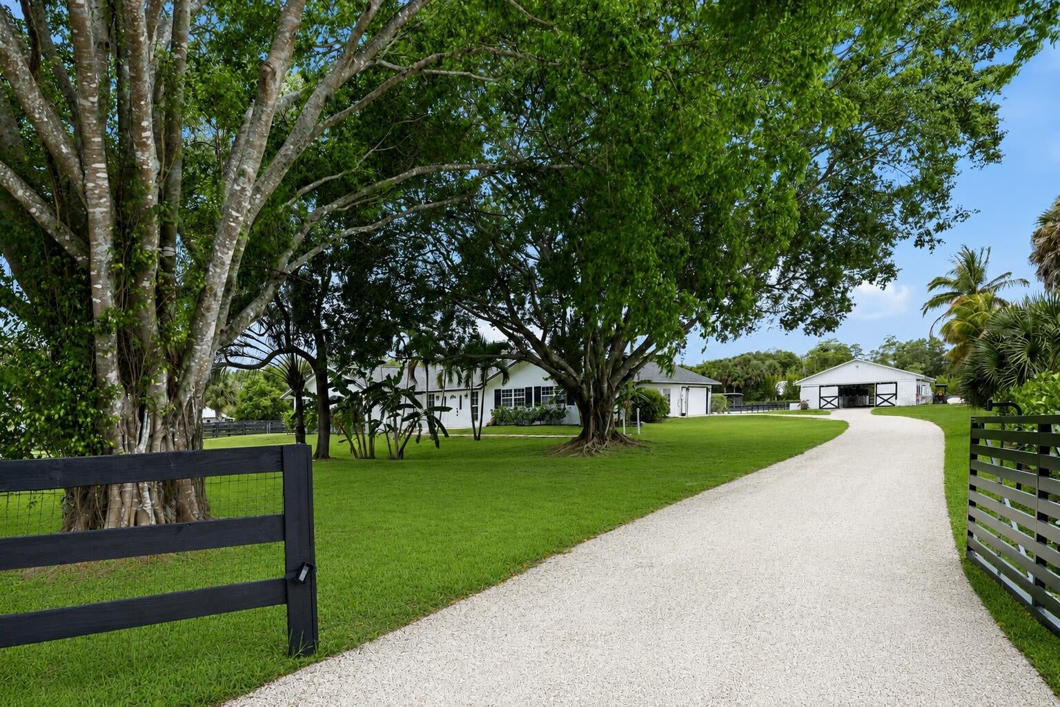 Residence photo 4