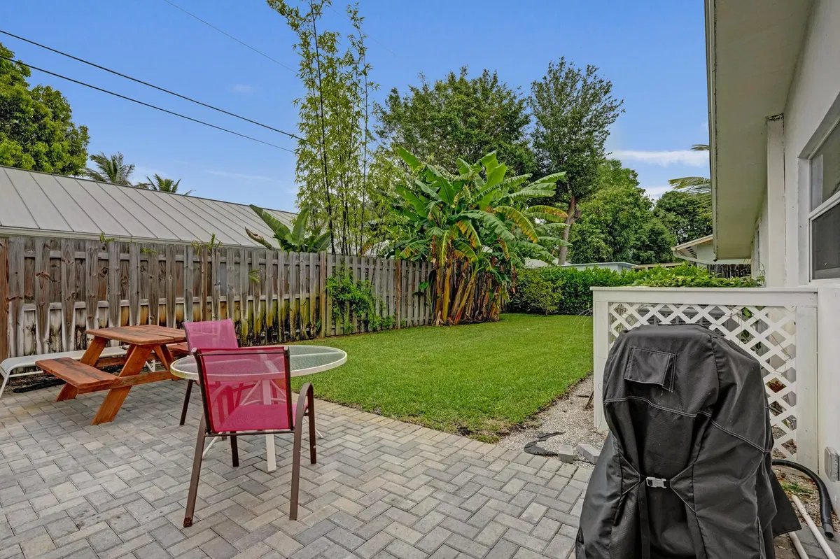 Residence photo 49