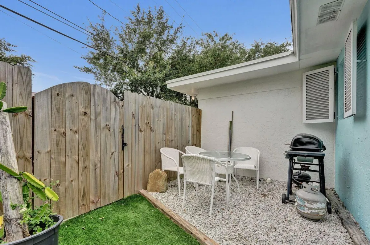 Residence photo 34