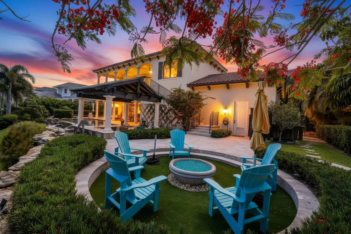 Heritage Oaks Residence