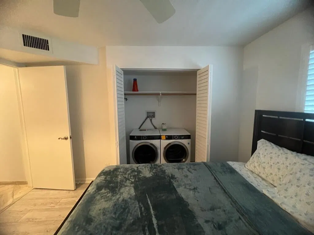Unit 210 photo 7