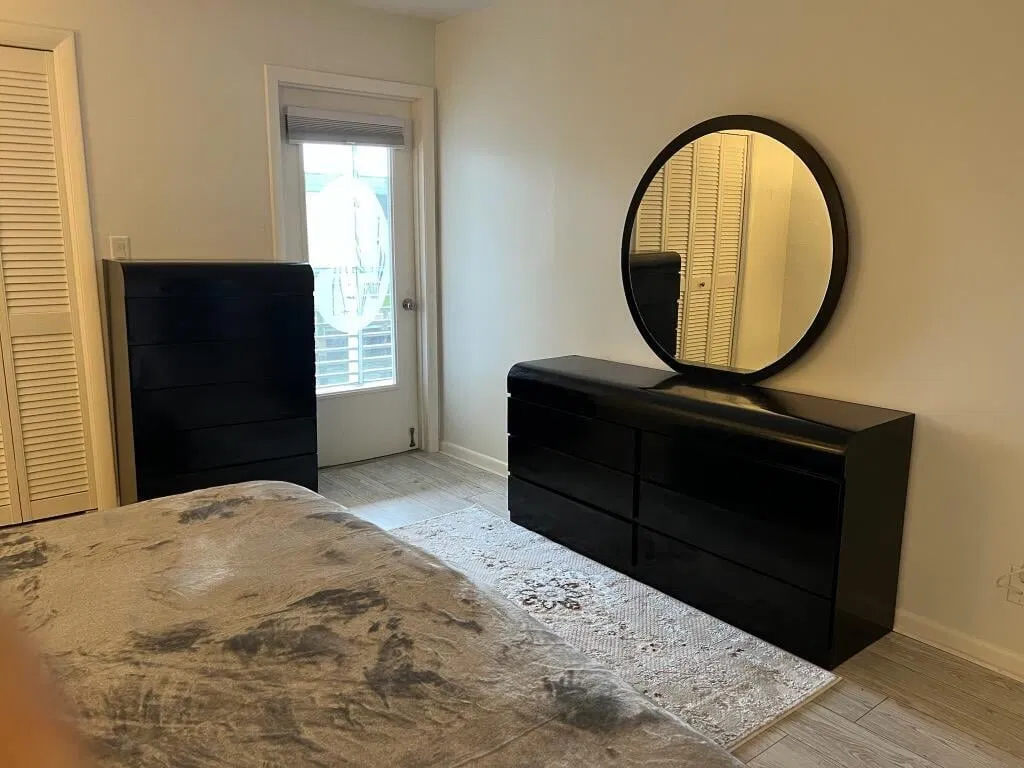 Unit 210 photo 10