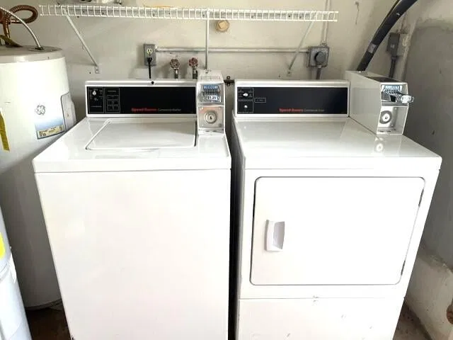  Unit D photo 37