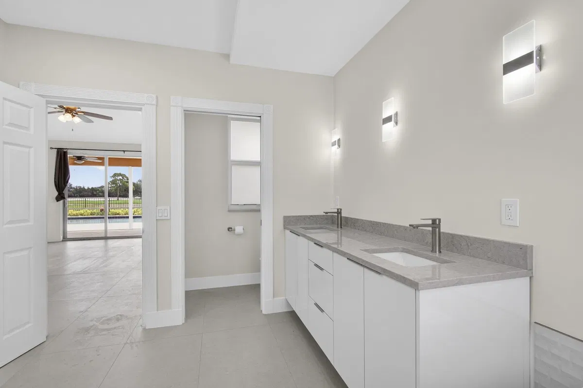 Stonewal Estates Residence photo 37