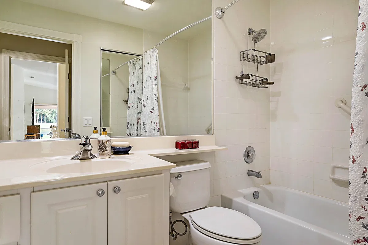  Residence photo 16