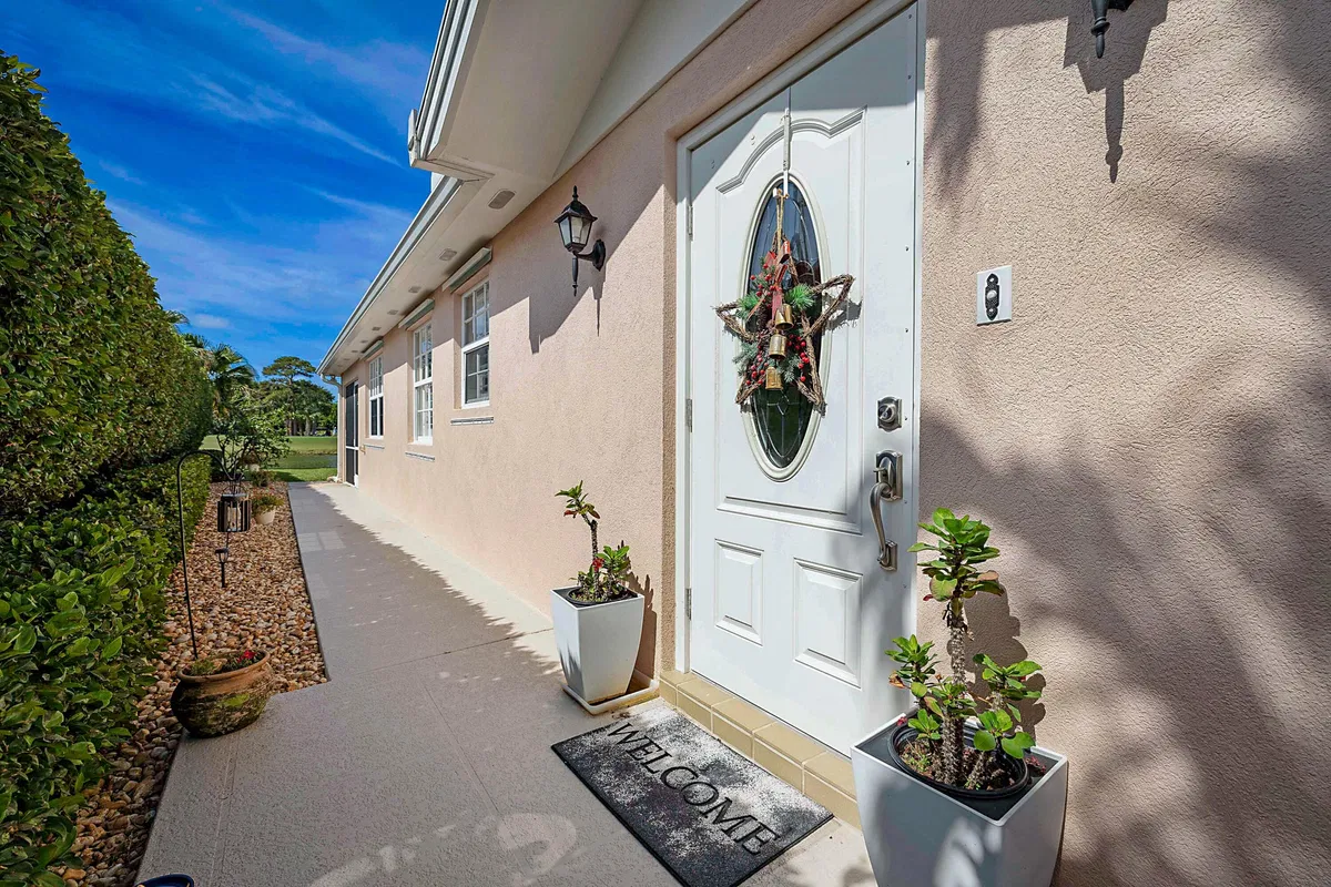  Residence photo 19