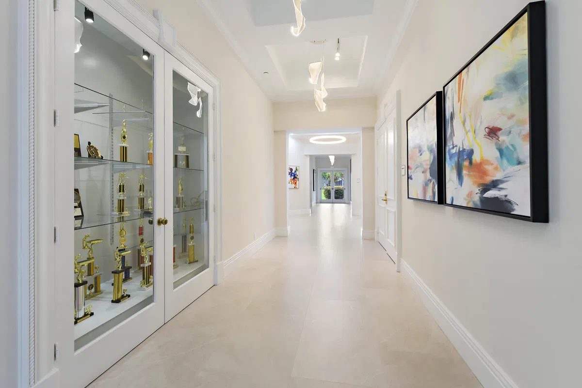 Residence photo 52