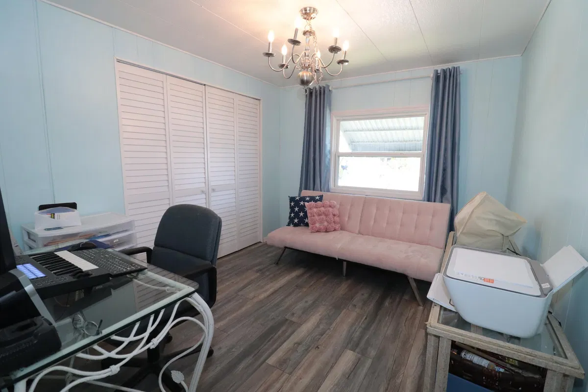  Residence photo 10
