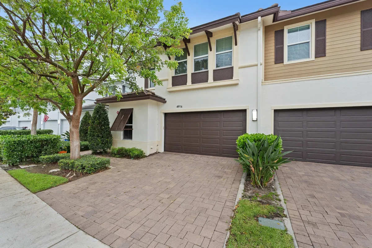 Residences at Midtown Palm Beach Gardens Residence photo 4