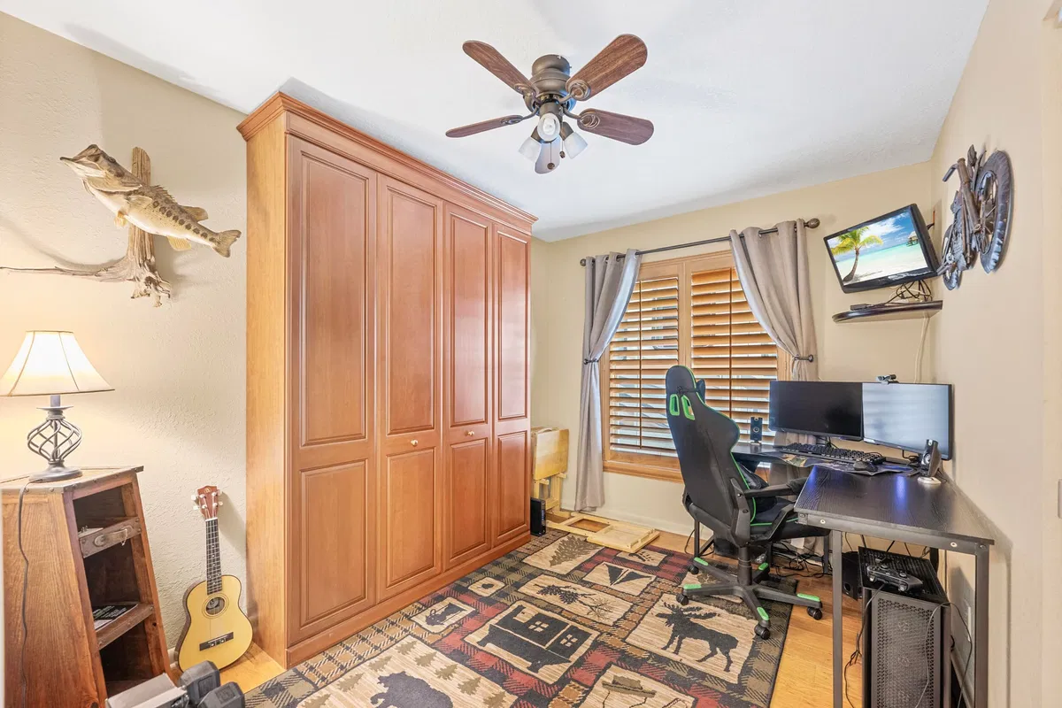 Residence photo 19