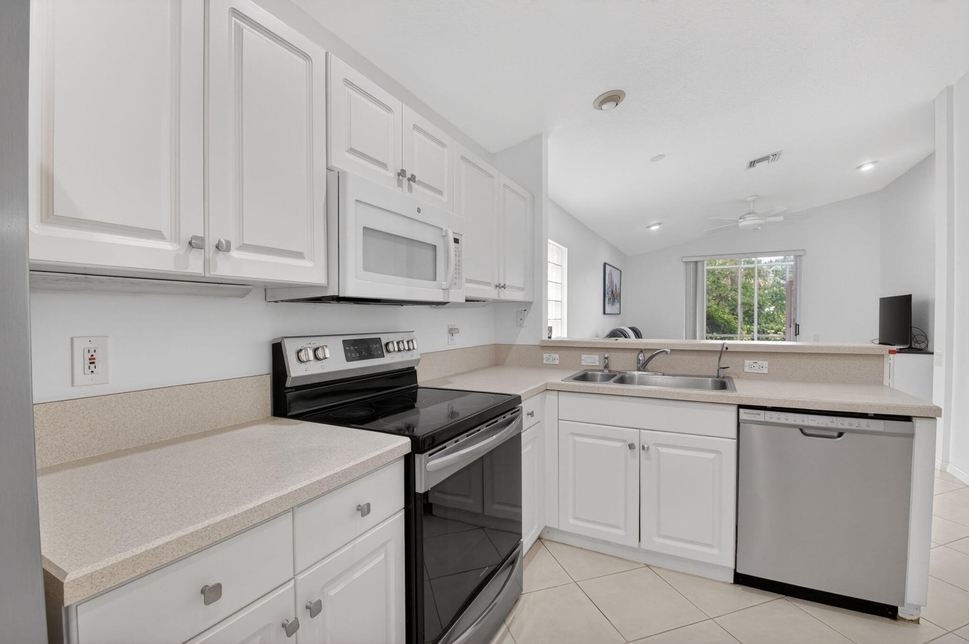 Residence photo 10