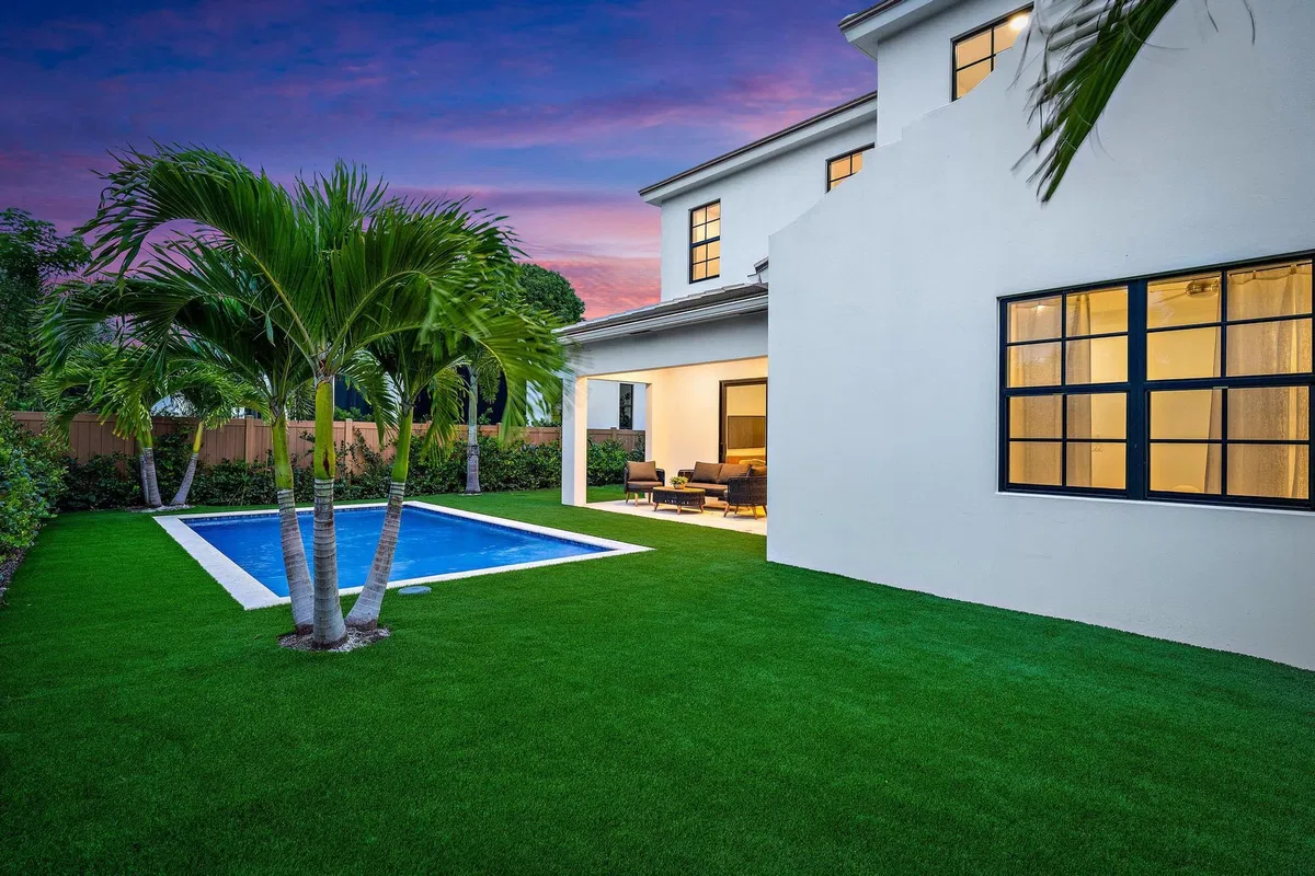 Palm Beach Shores Residence photo 4
