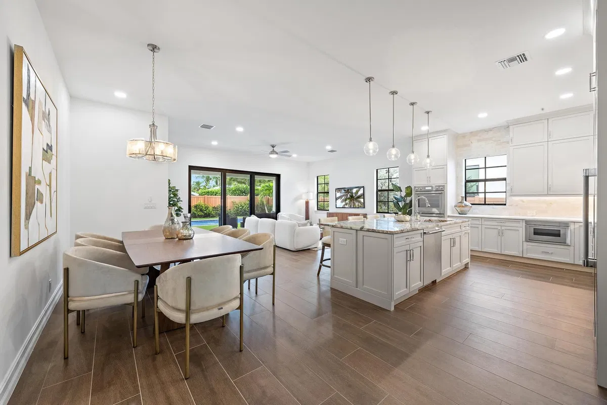 Palm Beach Shores Residence photo 10