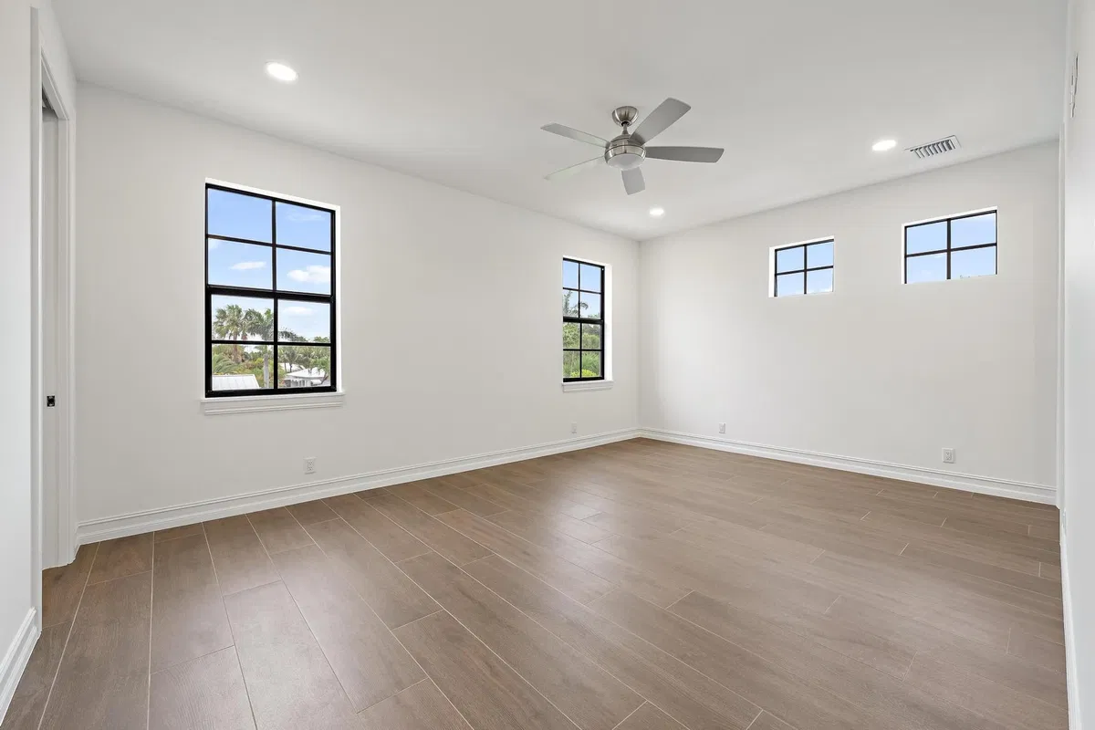 Palm Beach Shores Residence photo 19