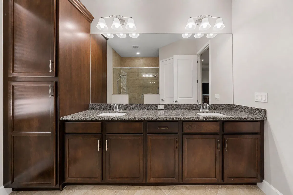 Residence photo 19