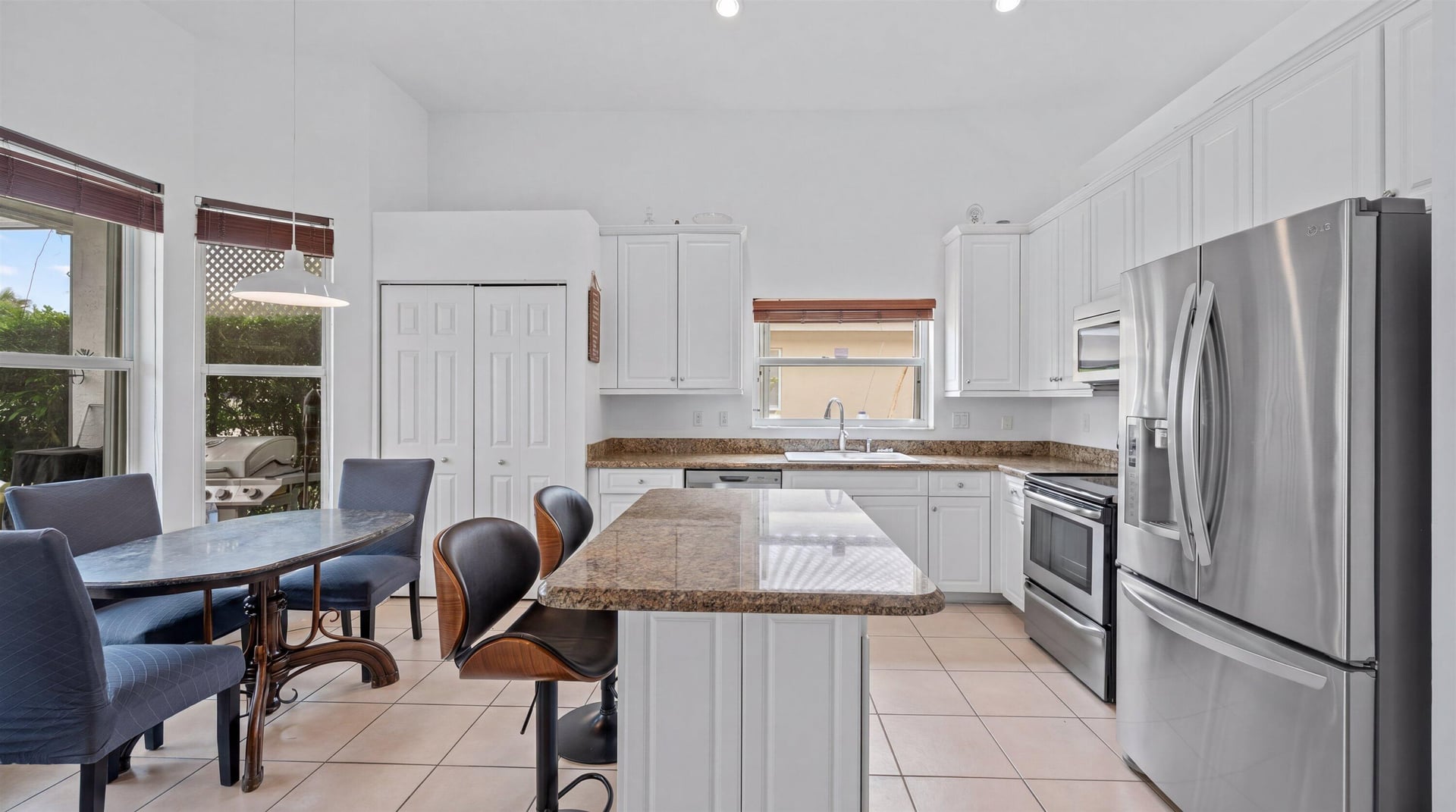  Residence photo 13