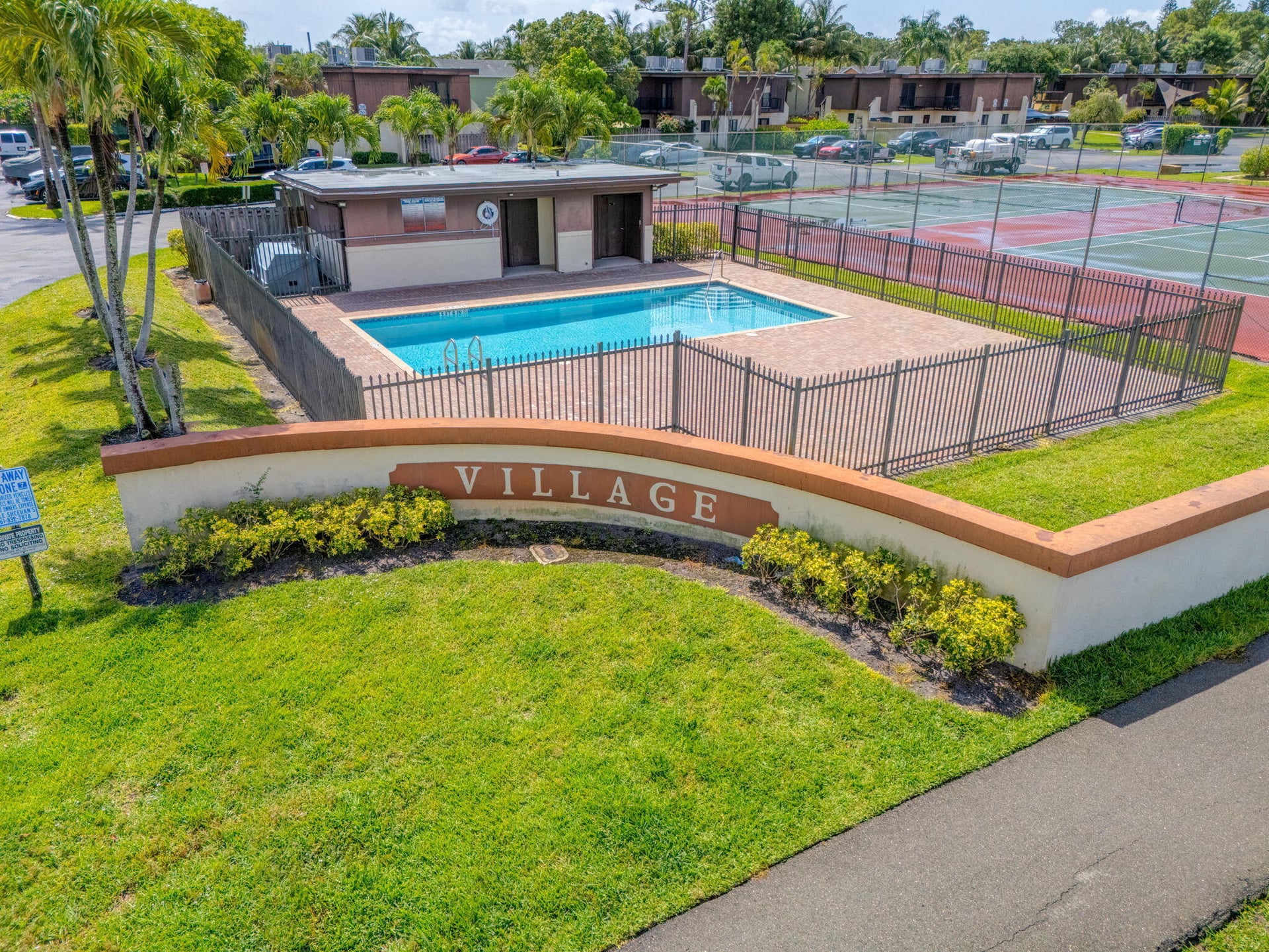  Residence photo 34