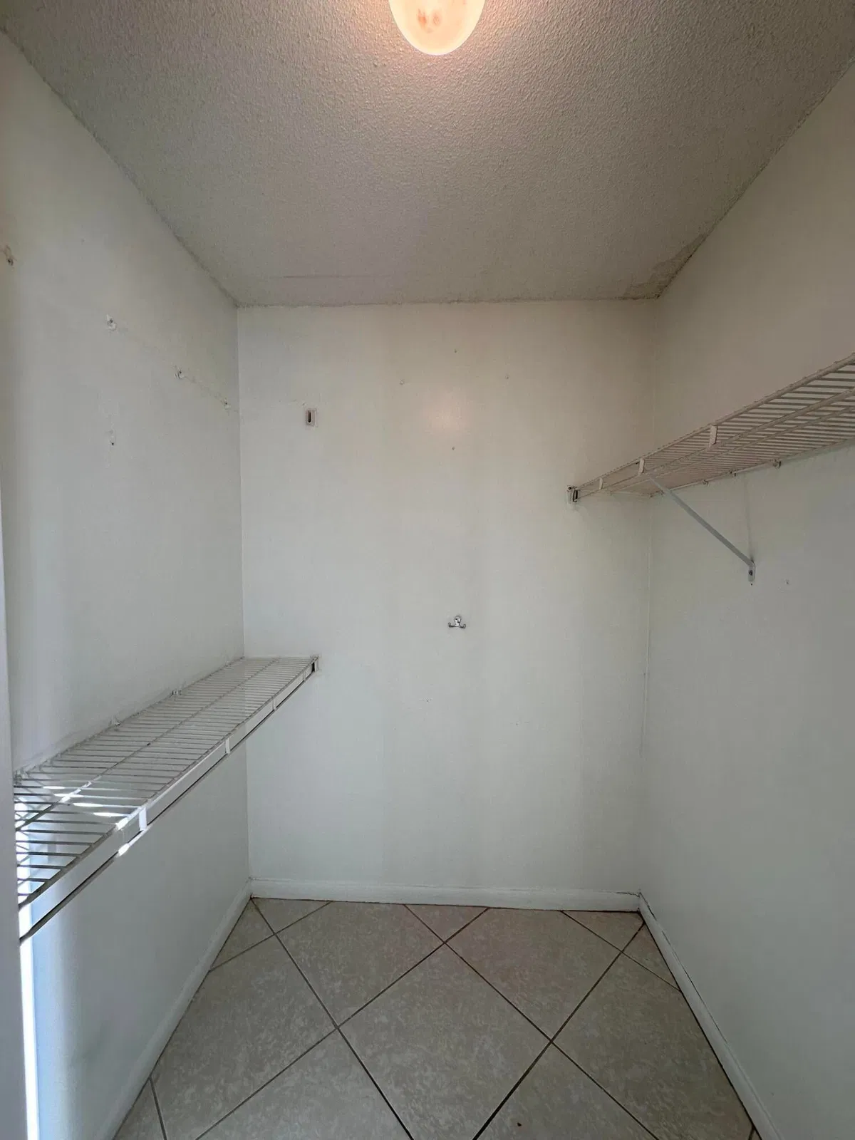 Unit 16-104 photo 10