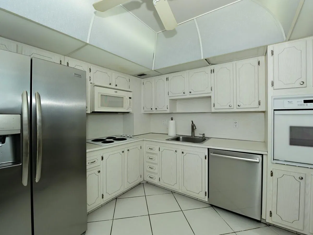 The Patrician of Palm Beach Unit 619 photo 7