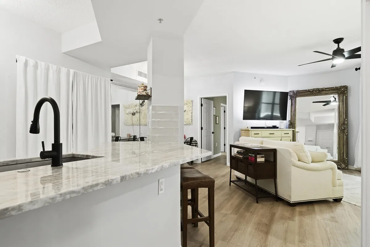 Courtyards in Cityplace Unit 104
