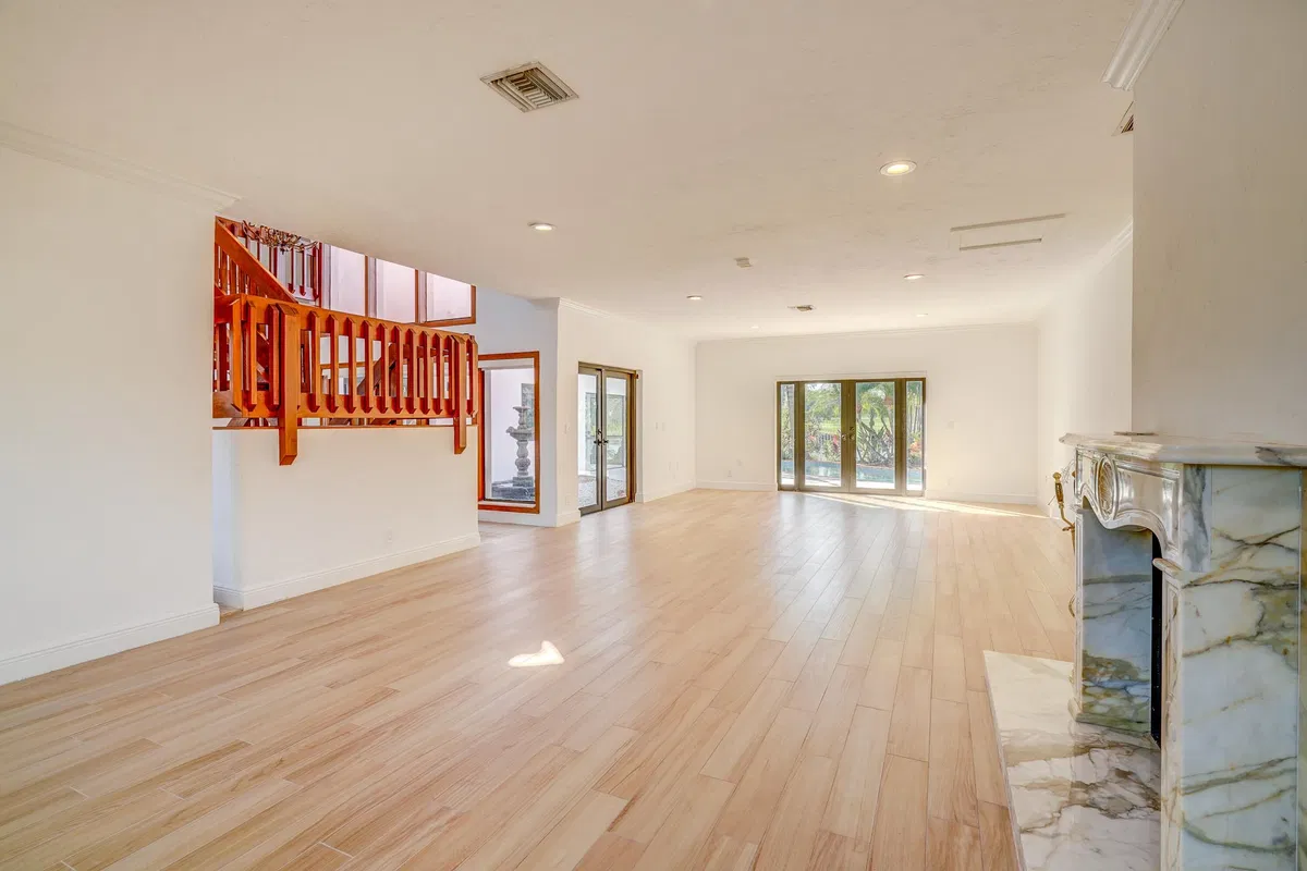 Residence photo 16