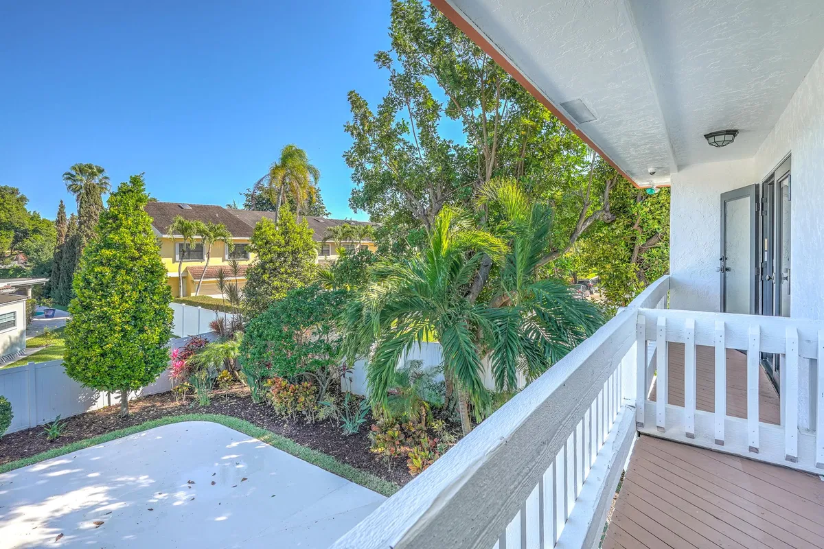 Residence photo 28