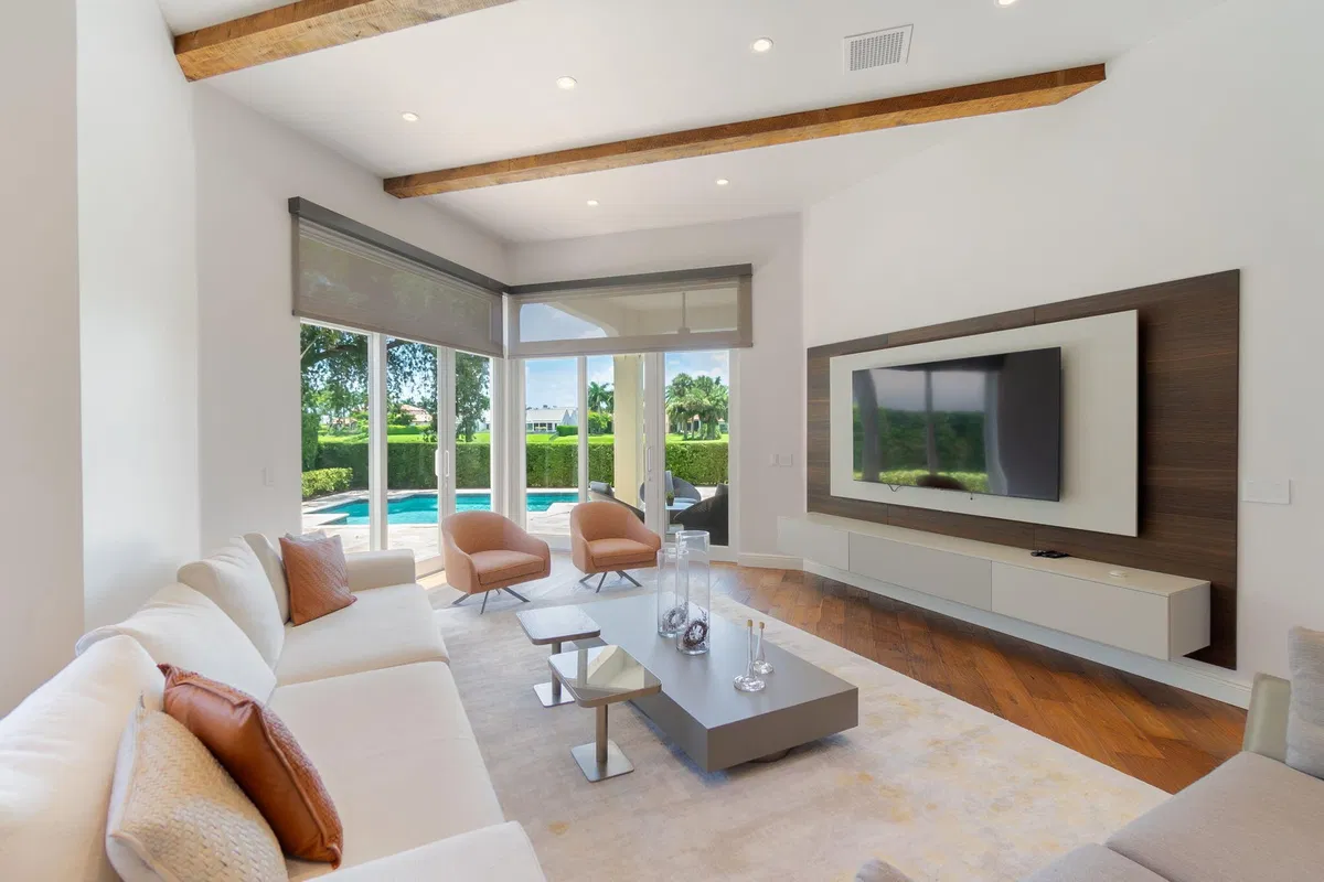 Eagles Landing Residence