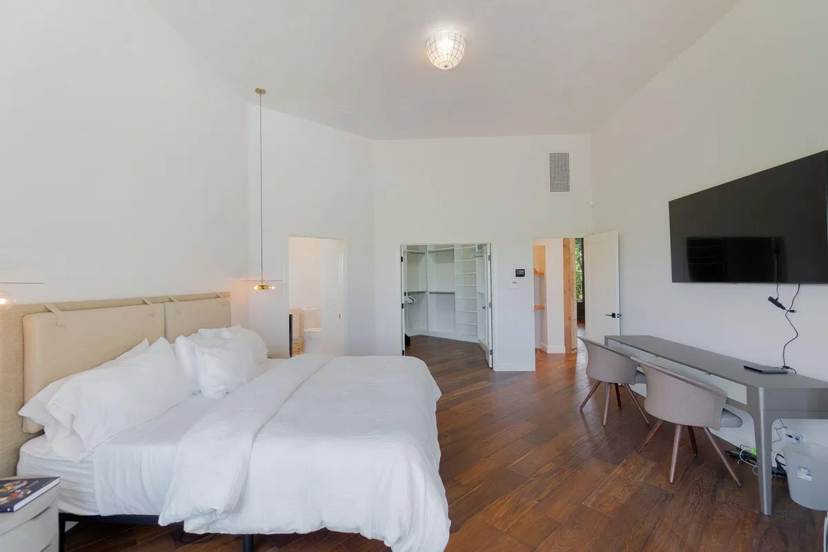 Eagles Landing Residence photo 13
