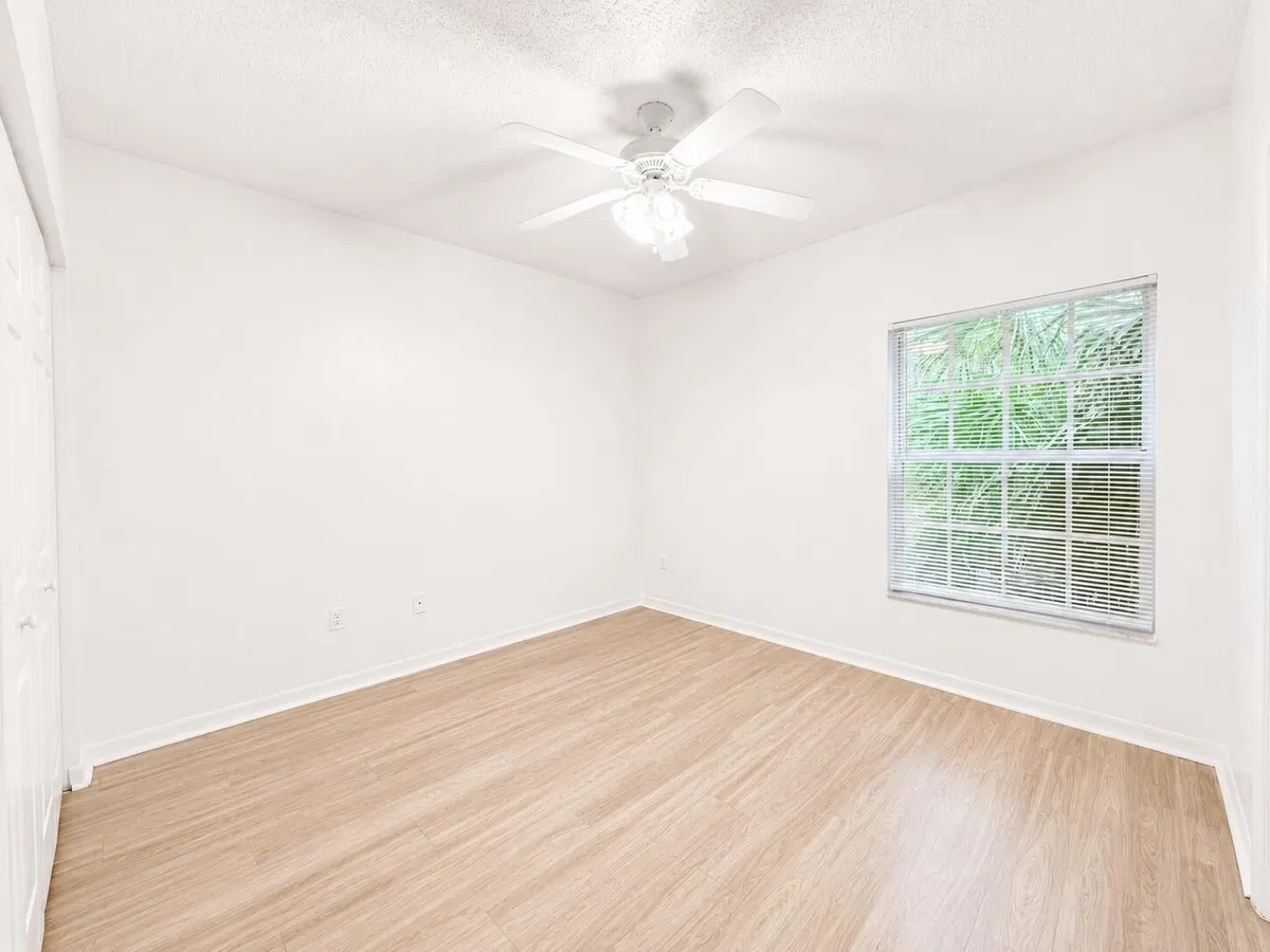  Unit 4302 photo 10