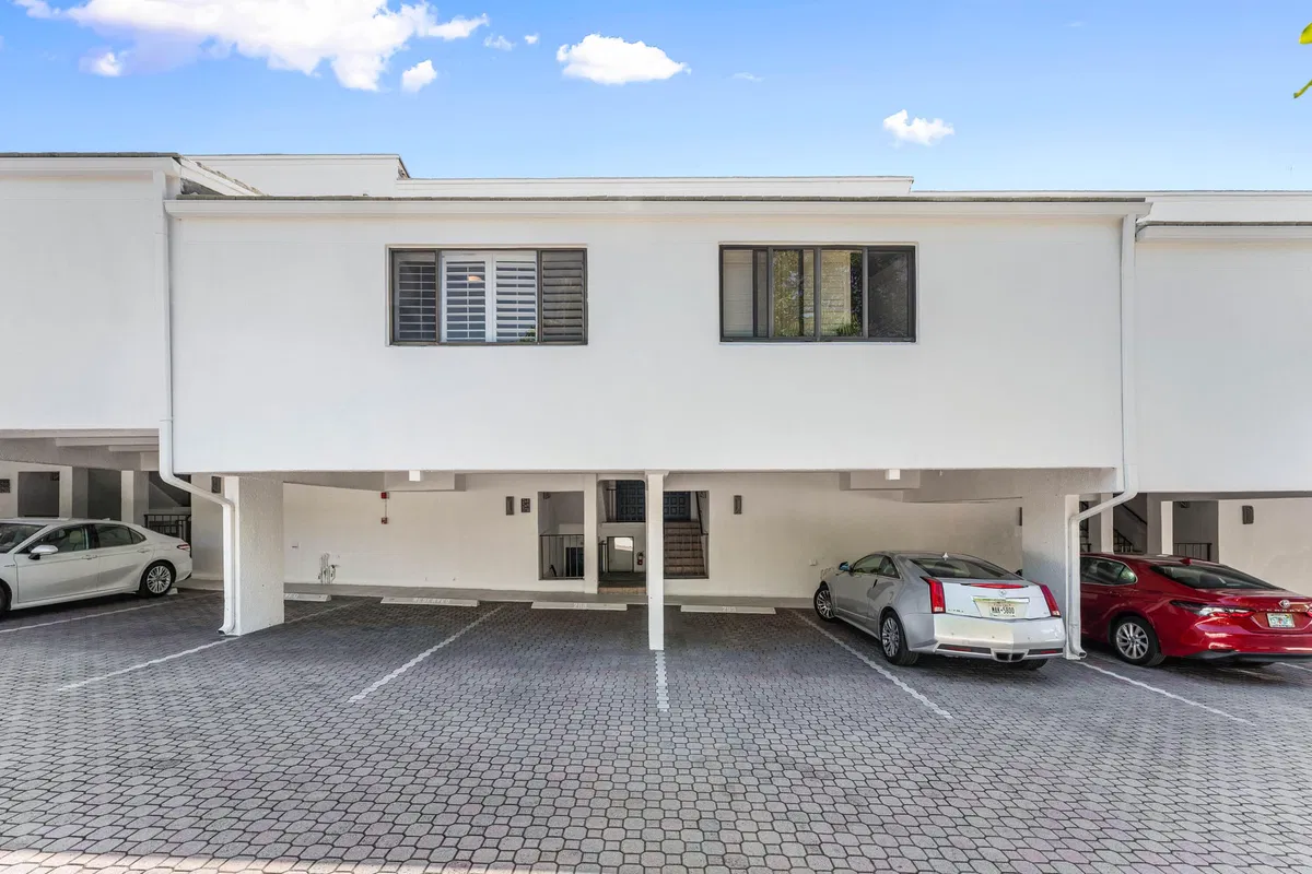Unit 269 photo 31